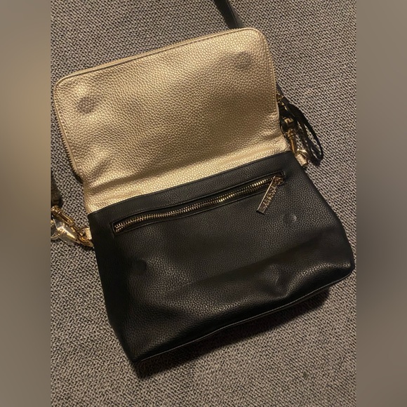 Versace Two-Tone Gold and Black Crossbody with Medusa logo & Key Strap(s) - Picture 7 of 16